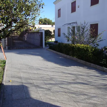 Bed & Breakfast La Bianca 3*